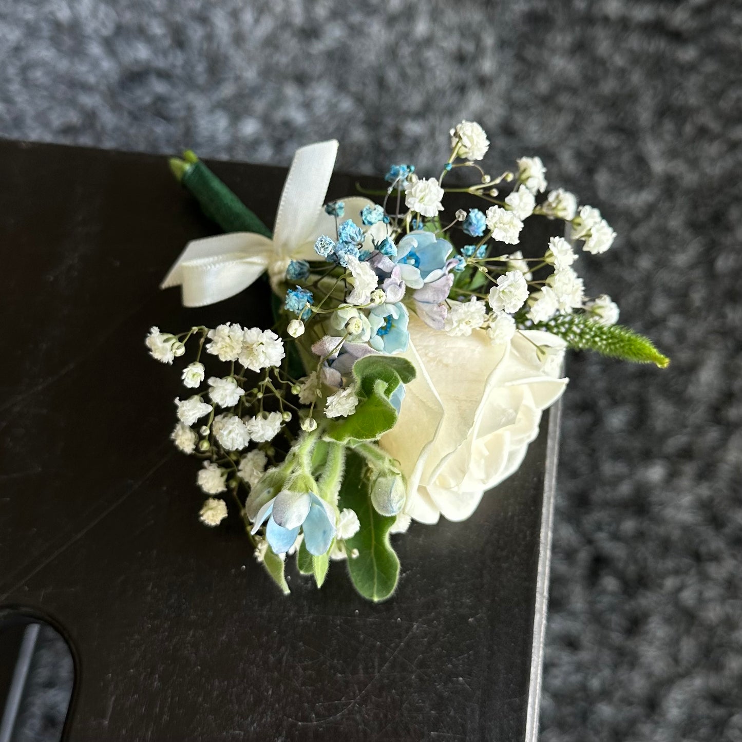 Snowdrop Kiss | White Roses Bridal Bouquet