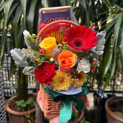Custom Blooms | Wellness Hampers