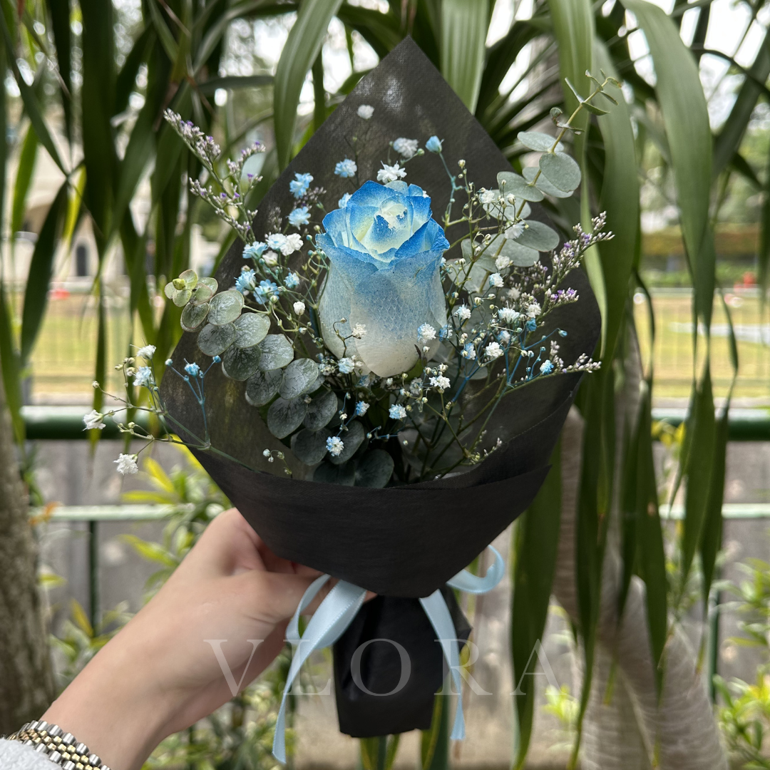 Blue Rose Bouquet for Men